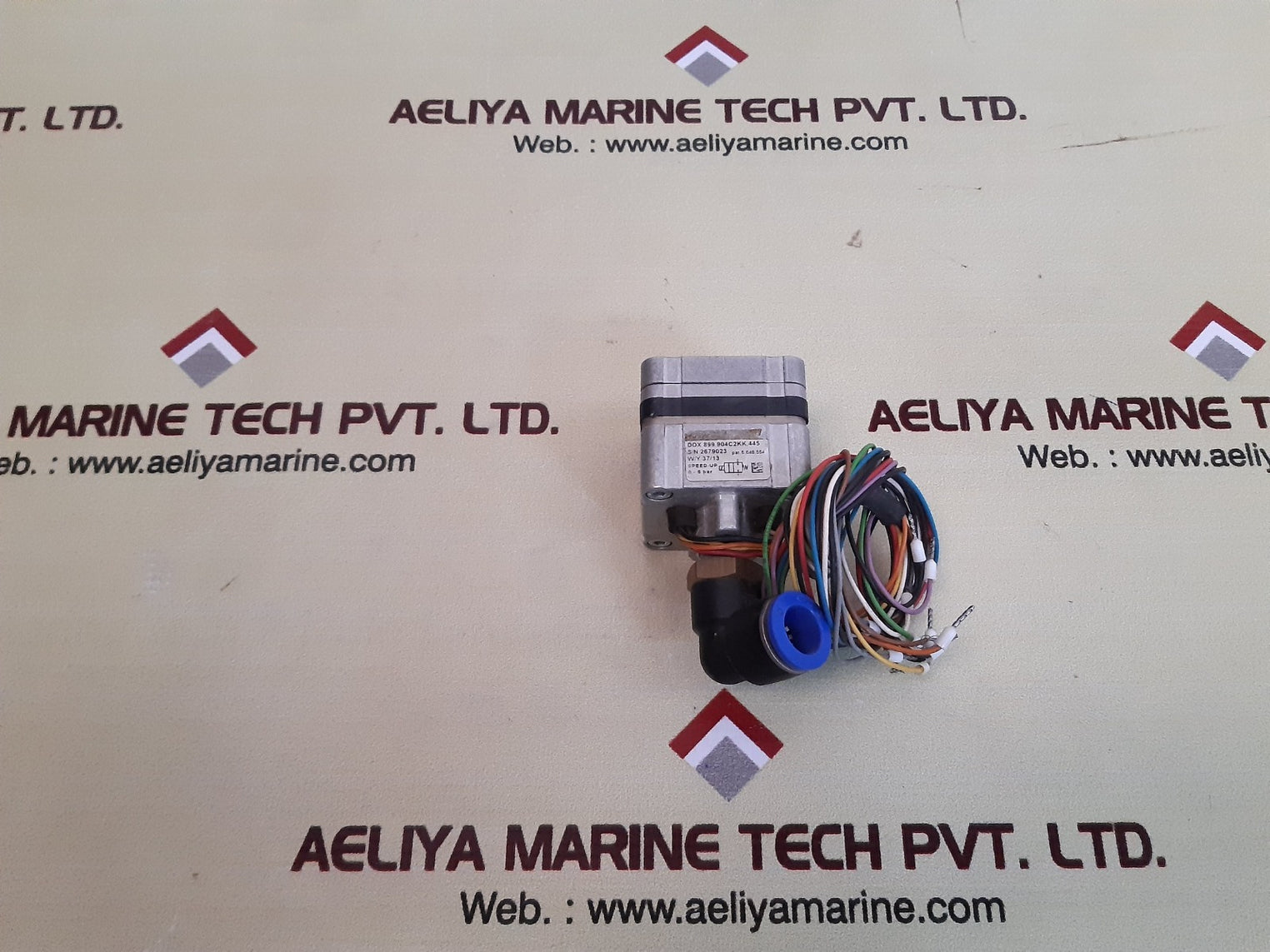 Dox 899.904c2kk.445 switch w/y 37/13