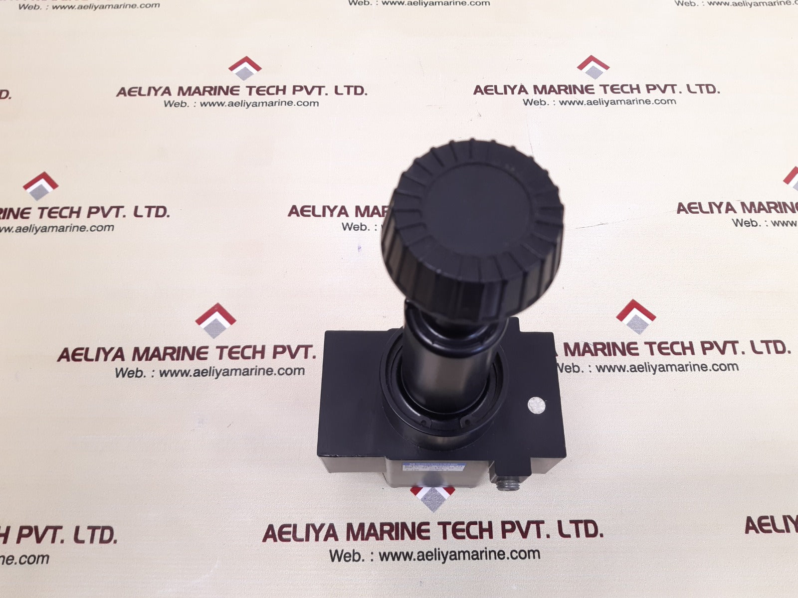 Ingersoll rand  r40-0b-g00 air pressure regulator 