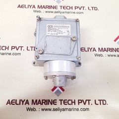 Ccs 604d704 differential pressure switch 4,152,559