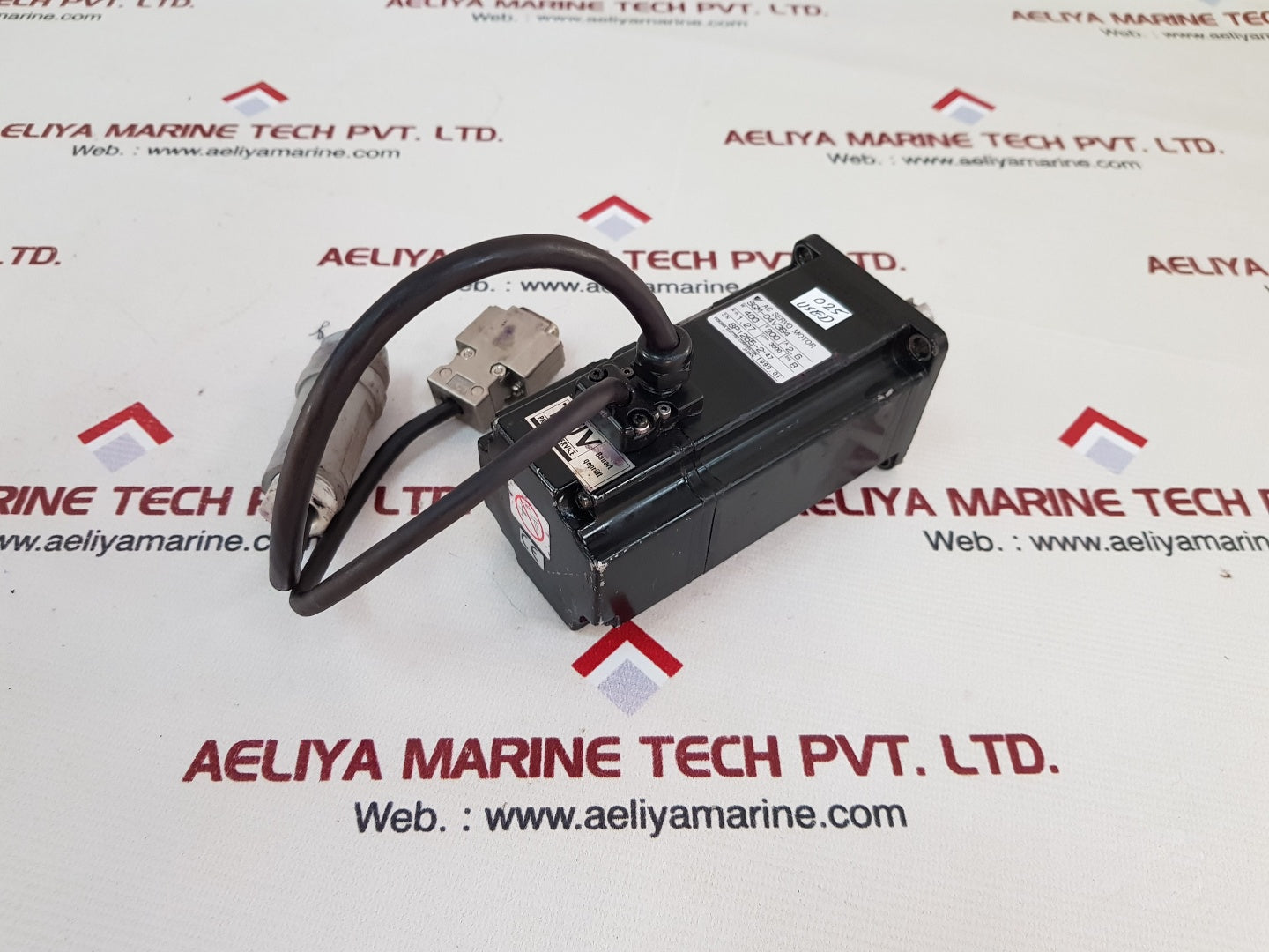 Yaskawa sgm-04v3b4 ac servo motor
