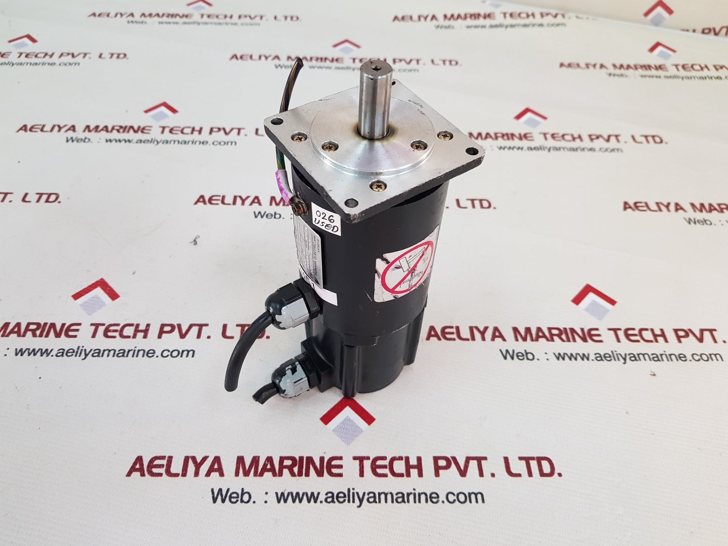 Yaskawa electric usahem-01bf2 ac servo motor
