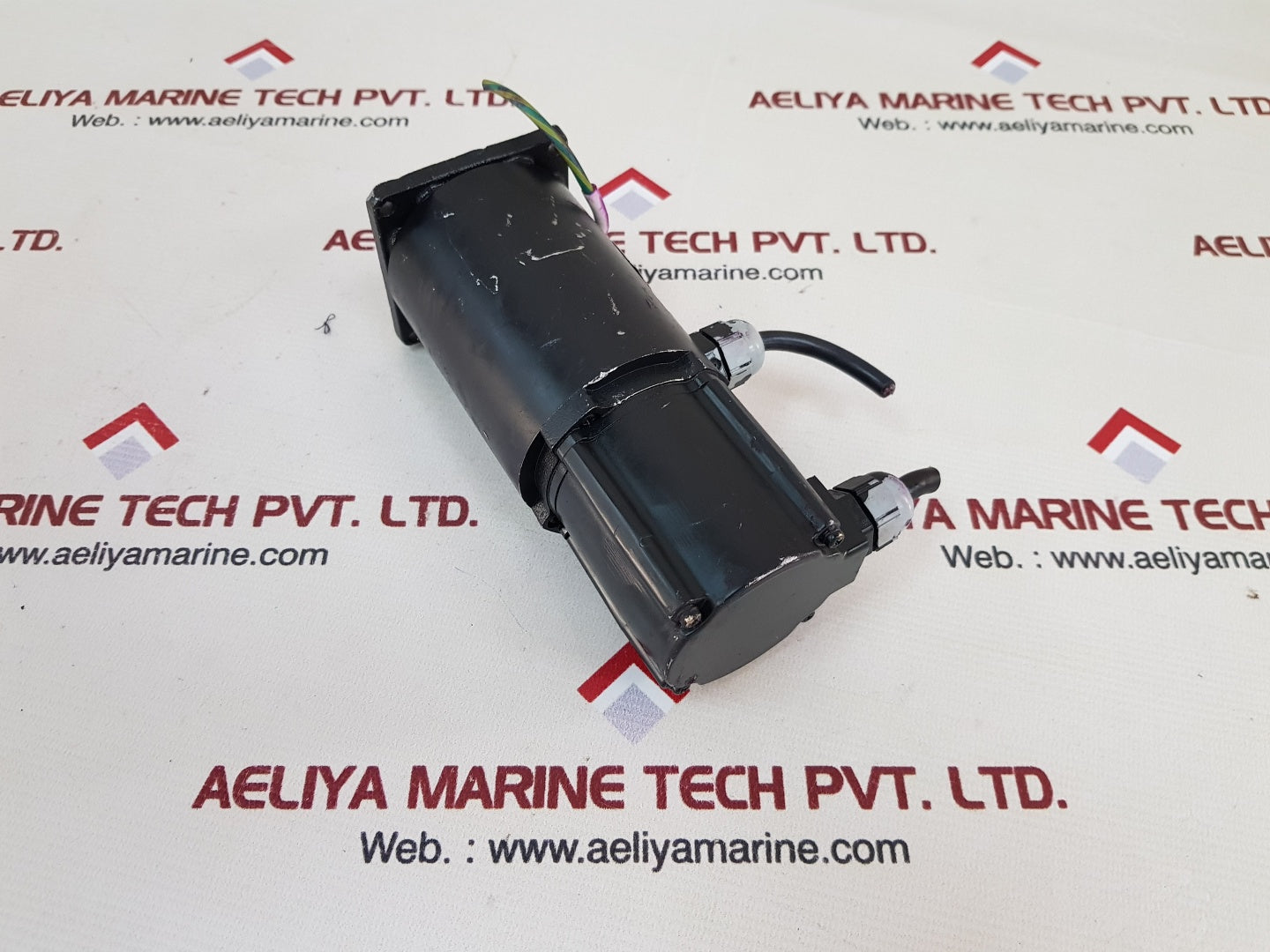 Yaskawa electric usahem-01bf2 ac servo motor