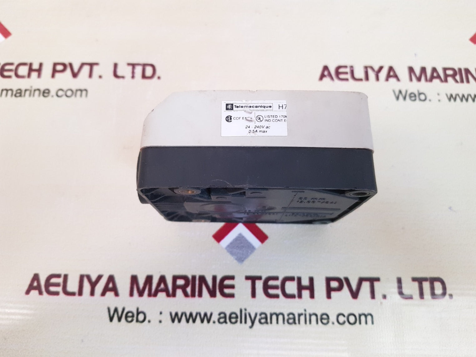 Telemecanique xsd-a400519 inductive sensor