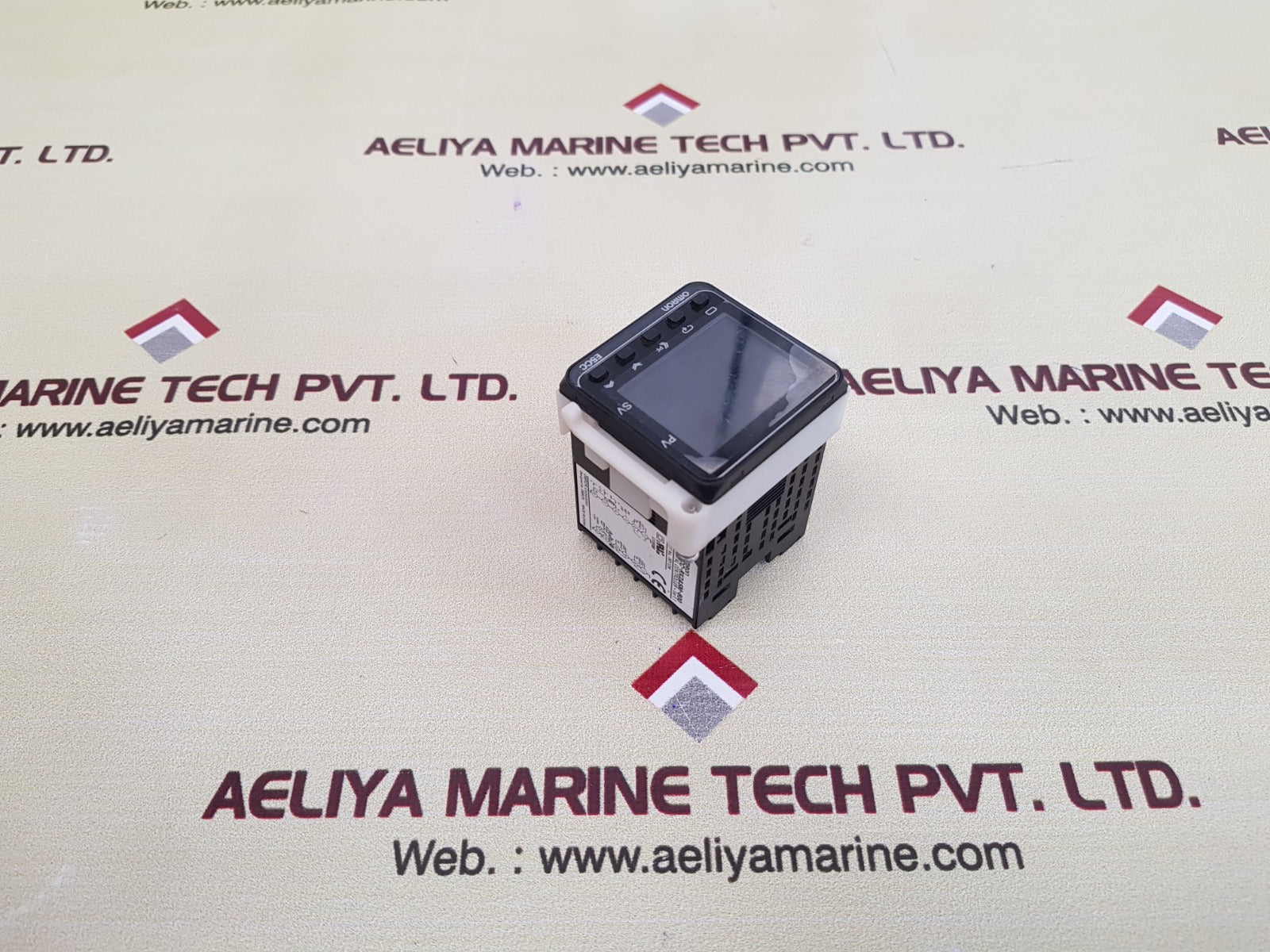 Omron e5cc-rx2asm-800 digital controller