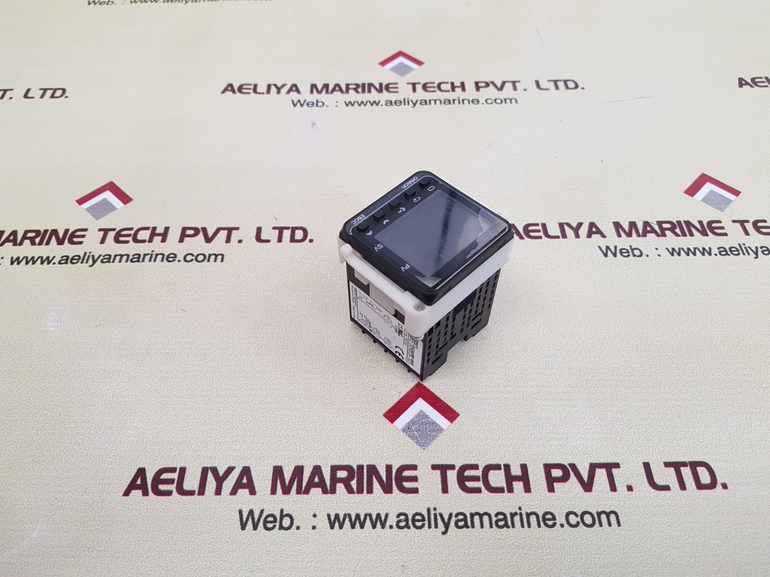 Omron e5cc-rx2asm-800 digital controller