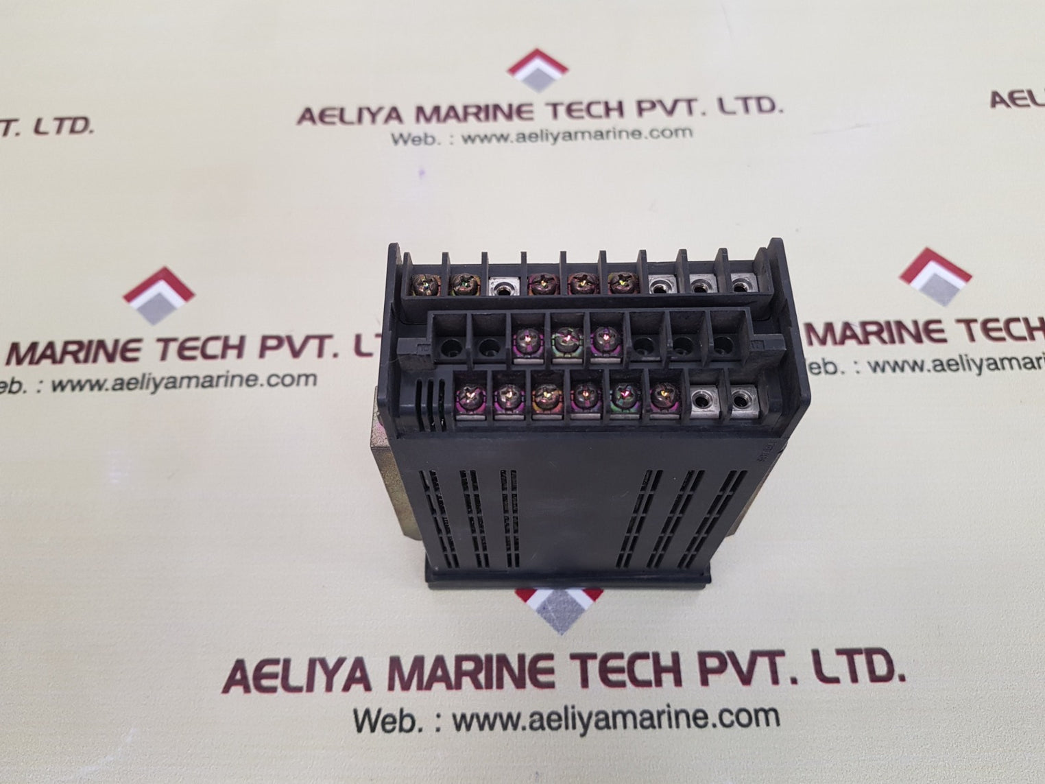 Omron k3nh-ta1a temperature meter