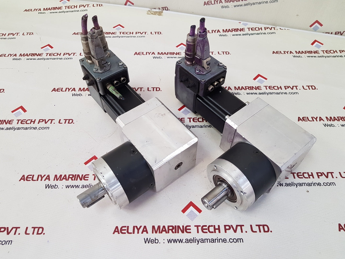 Berger lahr ifs63/2dp0-ds/i-i54/j9008rpp54 motor with neugart wple80