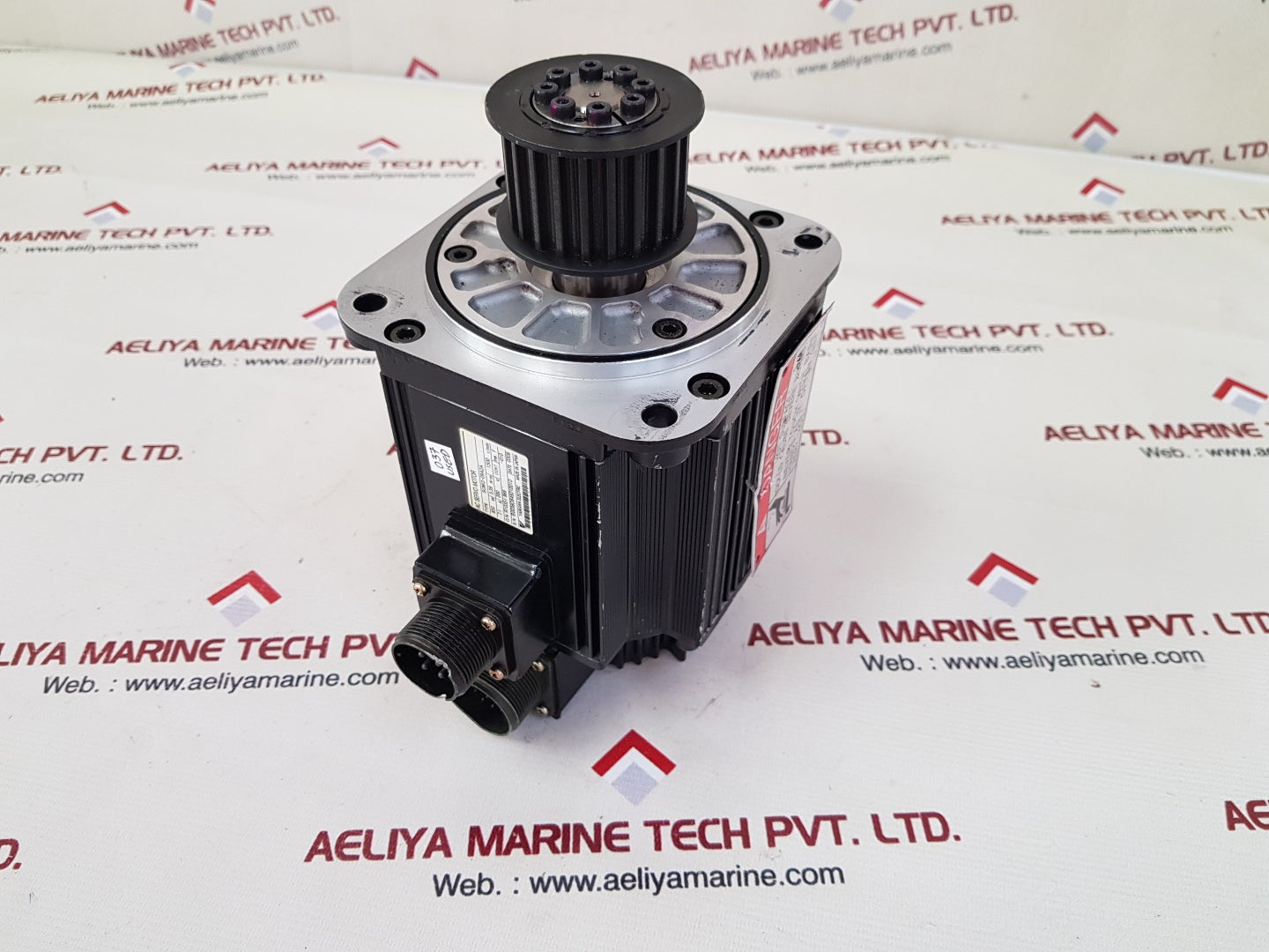 Yaskawa electric sgmg-09a2a ac servo motor