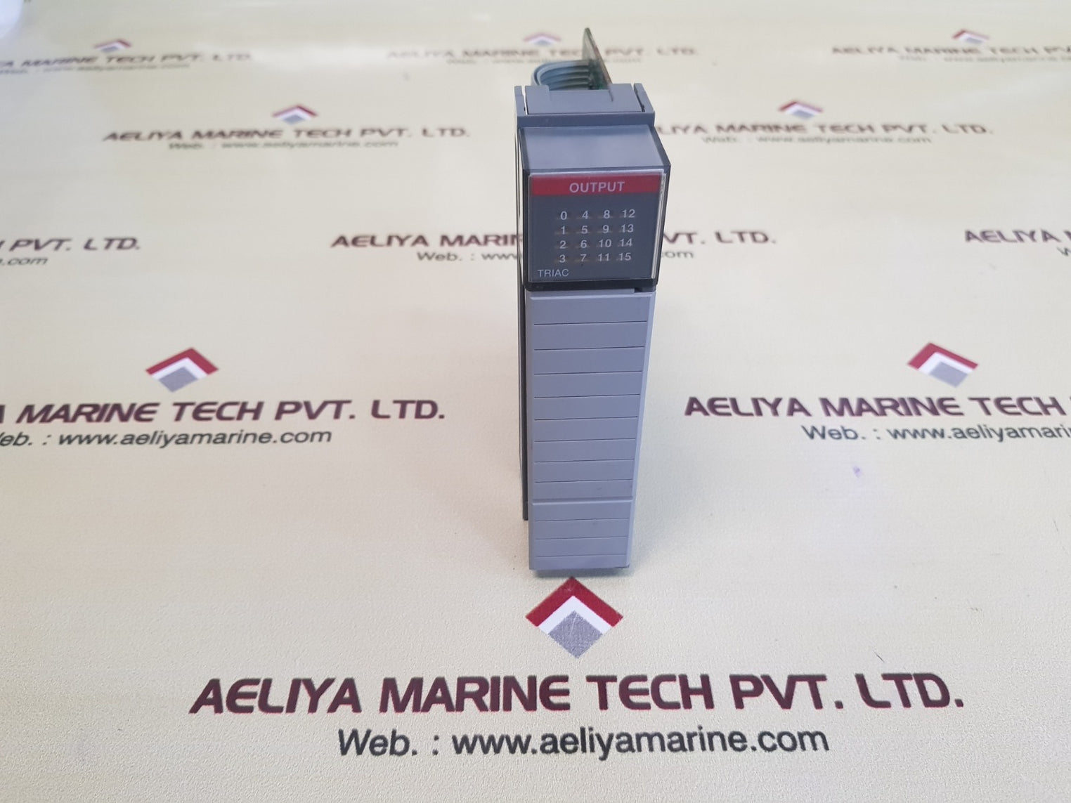 Allen bradley 1746-0a16 ser d slc500 output module