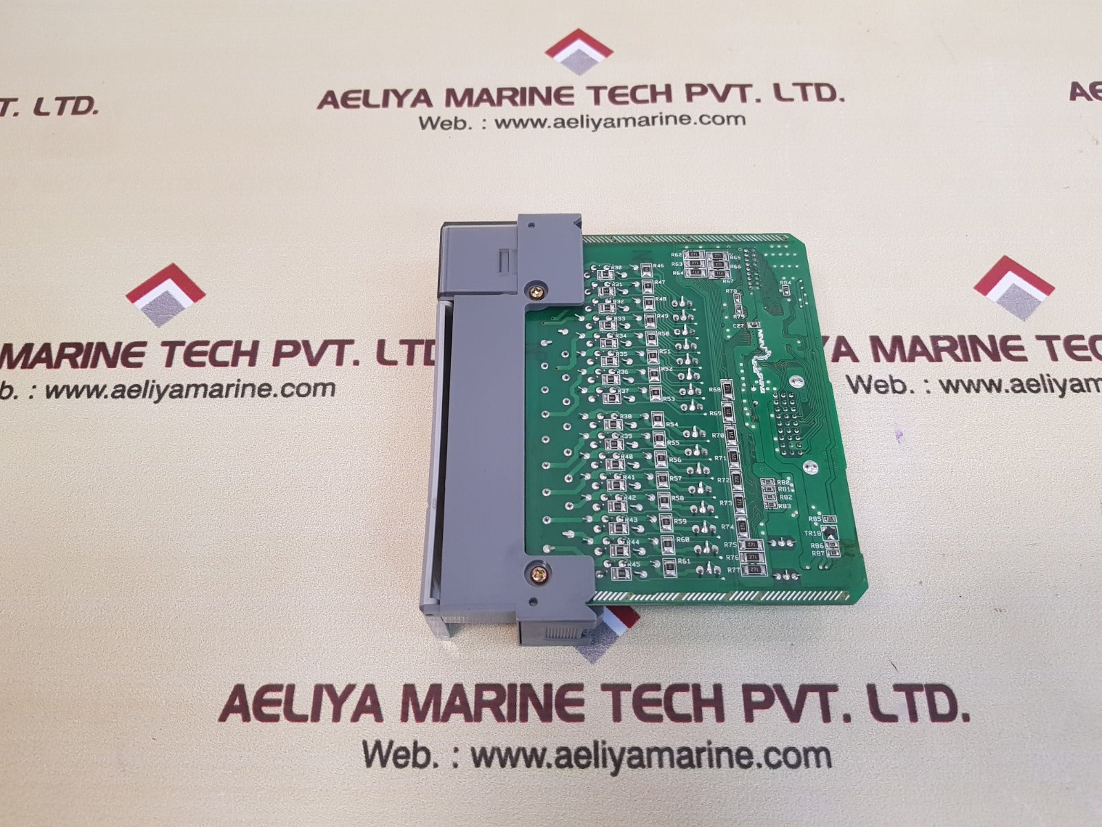 Allen bradley 1746-0a16 ser d slc500 output module