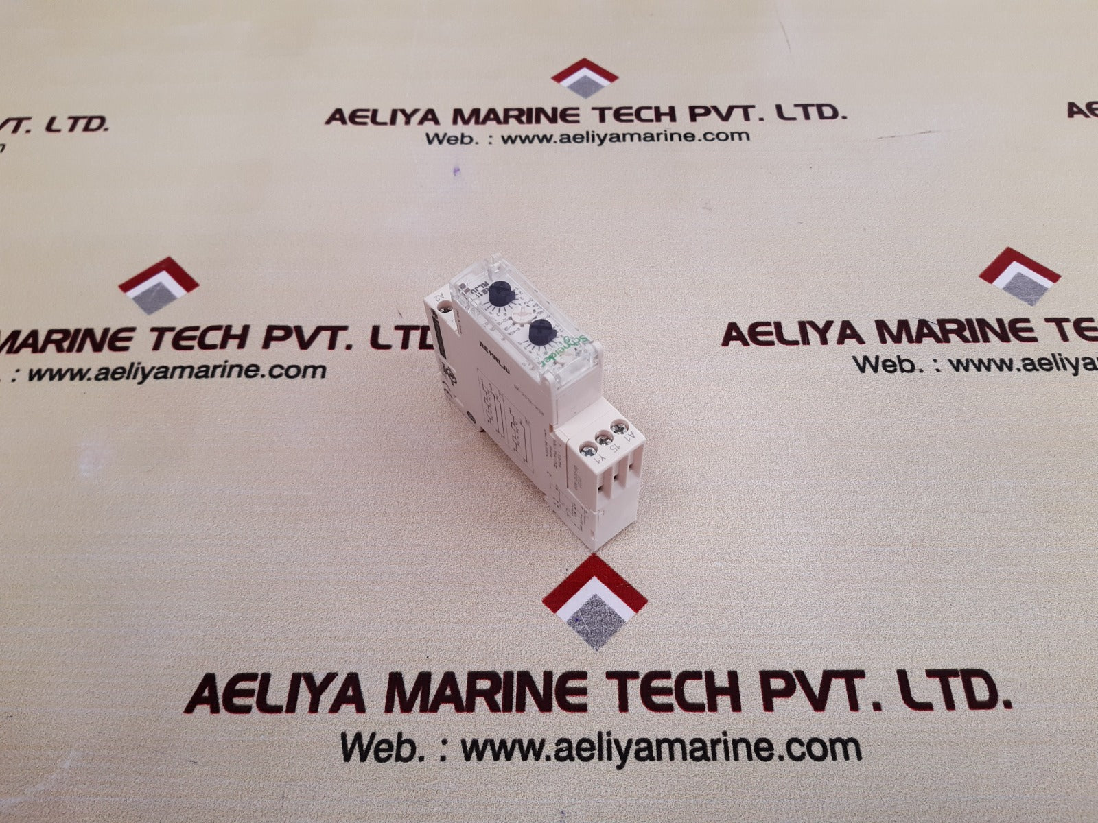 Schneider electric re11rlju timer relay