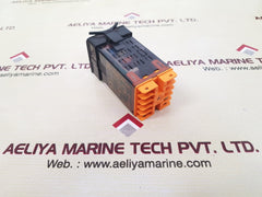 Selec tc533ax digital temperature controller