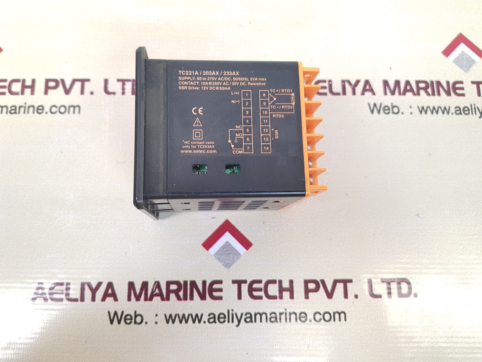 Selec tc203ax temperature controller  