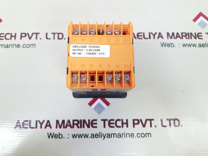 Selec tc203ax temperature controller  