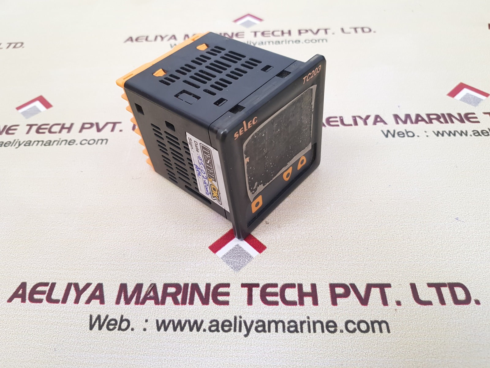 Selec tc203ax temperature controller  
