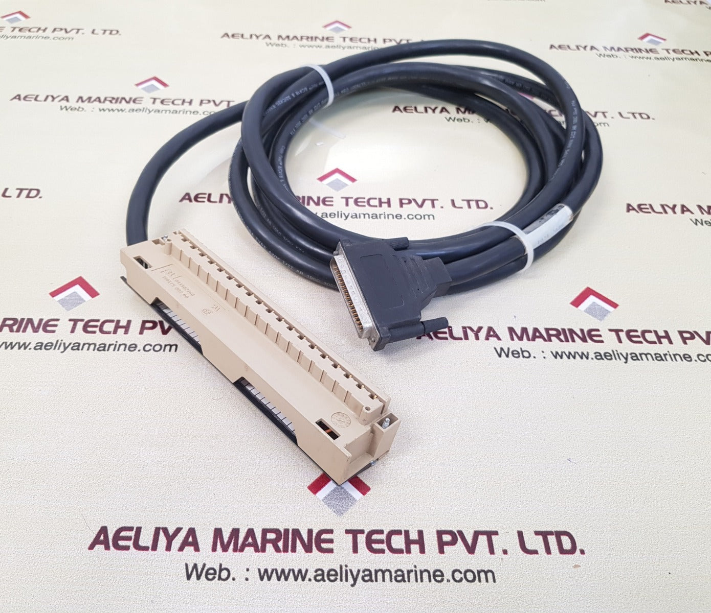 Schneider 140 xts 012 12 modicon cablefast 