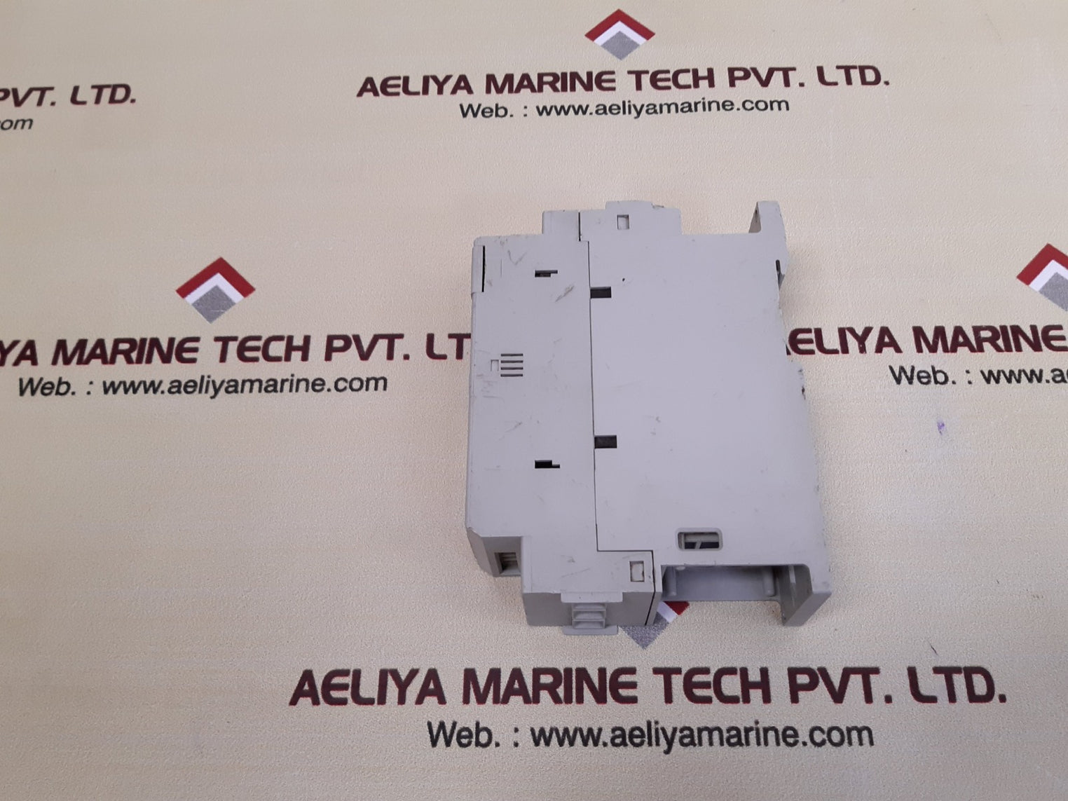 Allen-bradley 150-d64nbr ser a smc-delta controller