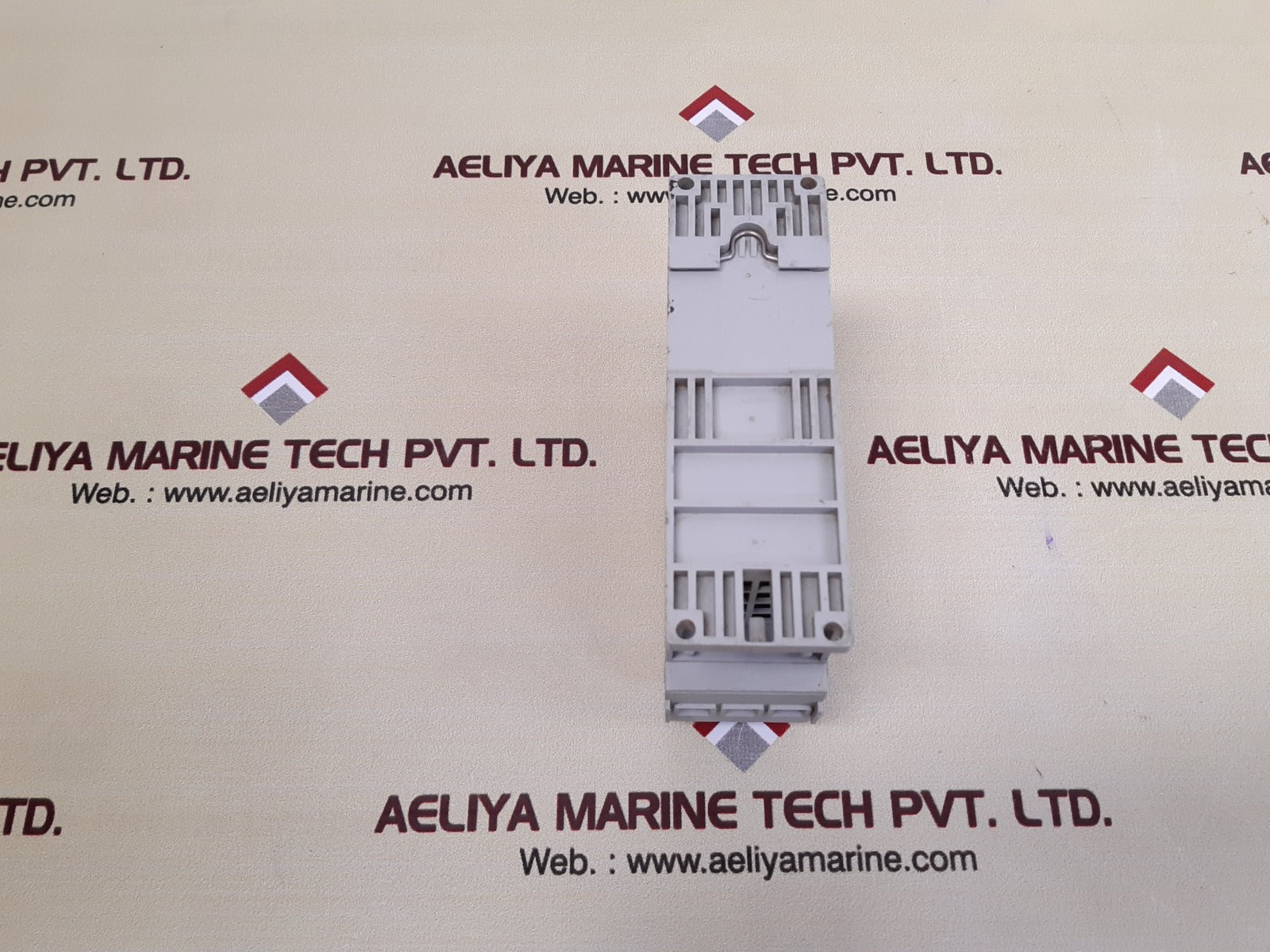 Allen-bradley 150-d64nbr ser a smc-delta controller
