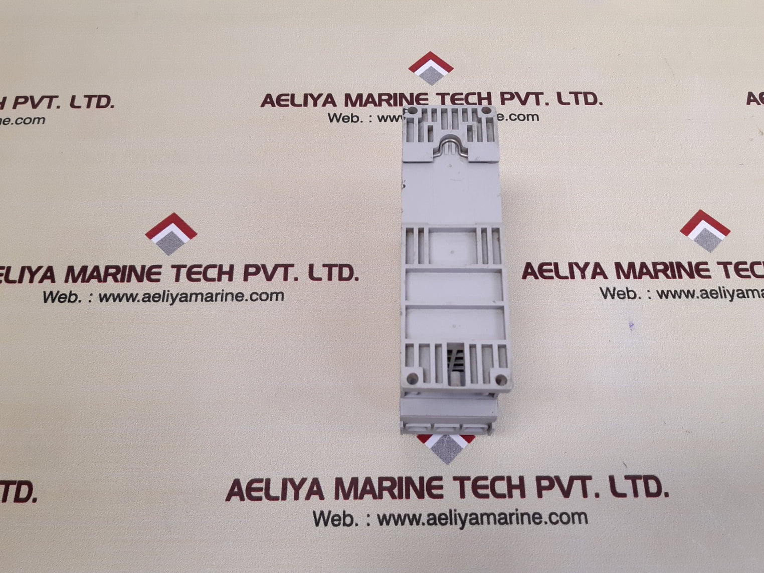 Allen-bradley 150-d64nbr ser a smc-delta controller