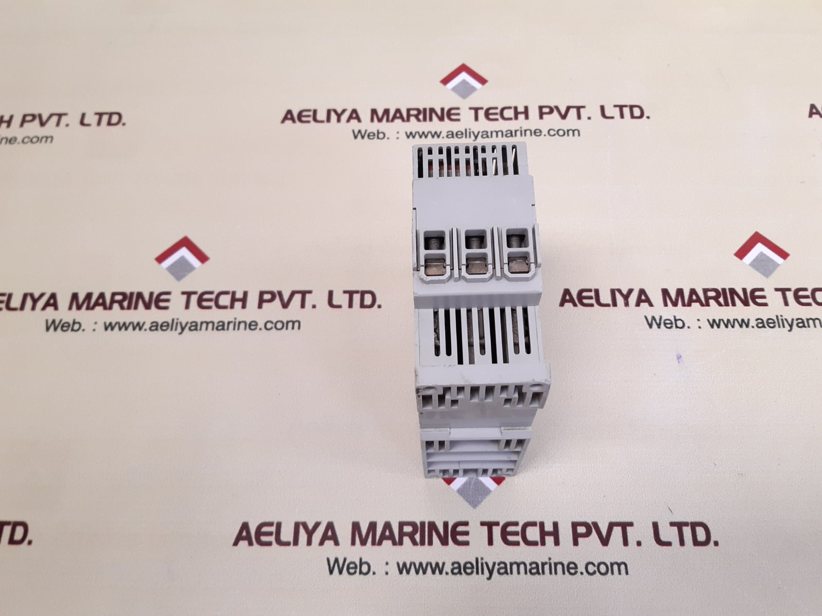 Allen-bradley 150-d64nbr ser a smc-delta controller