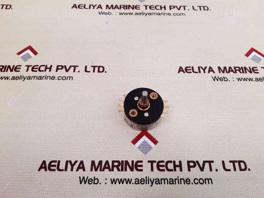 An 1500z05-009.001 potentiometer 