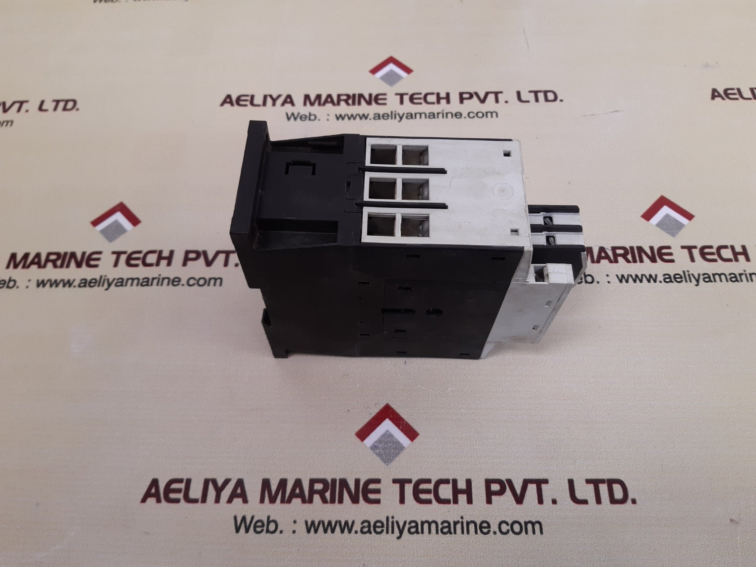 Eaton dil m40 contactor with m150-xhi11 contact block