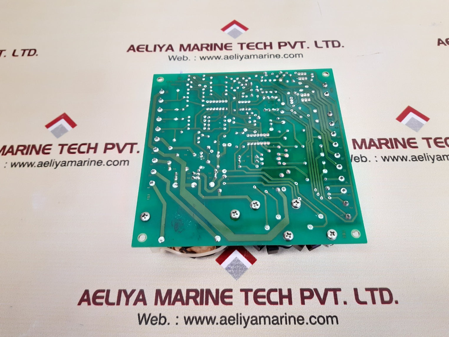 Integrated power systems 016-001158 rev j pcb card