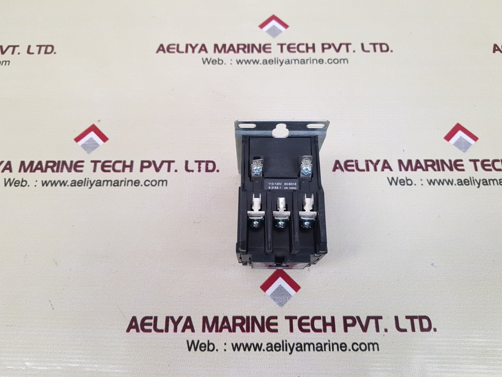 Eaton c25dnd330 ser.d1 definite purpose contactor