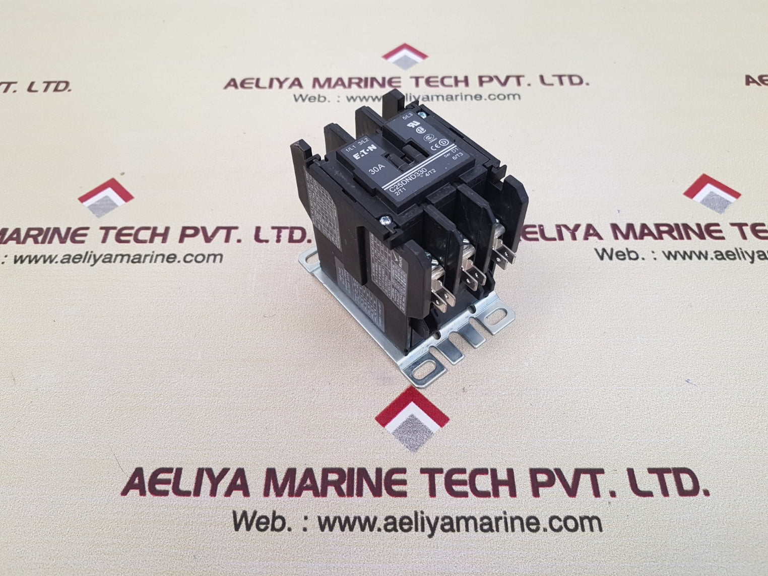 Eaton c25dnd330 ser.d1 definite purpose contactor