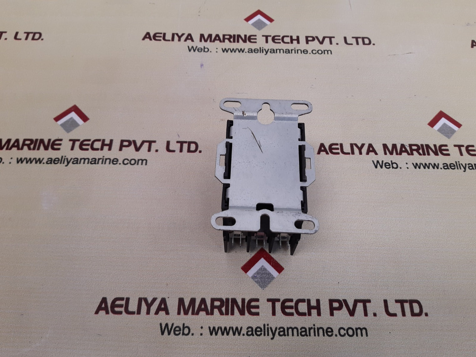 Honeywell dp3040a5003 definite purpose contactor