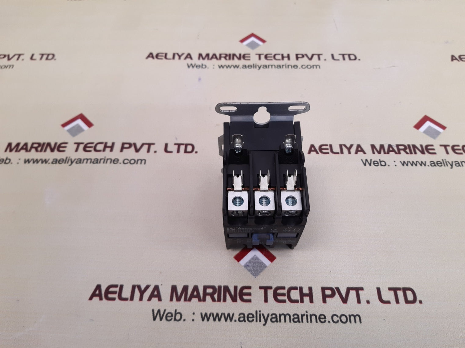 Honeywell dp3040a5003 definite purpose contactor