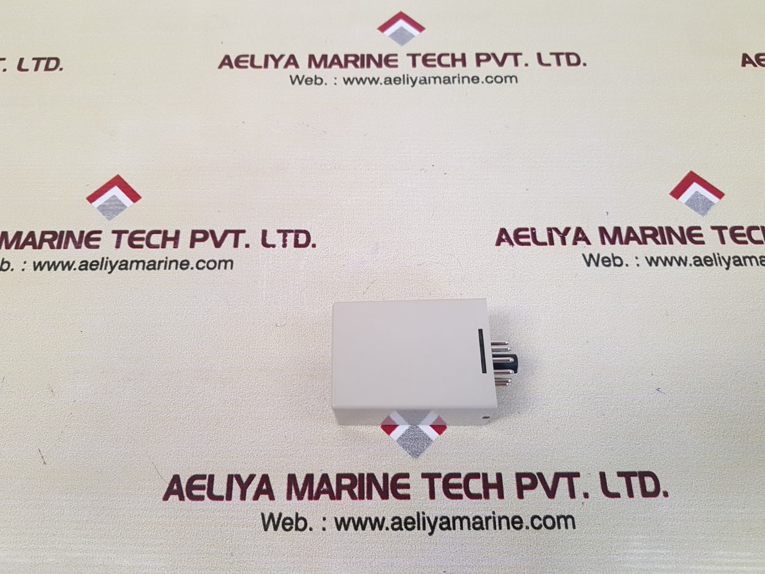 Omron 61f-gp-n floatless level switch 100vac 50/60hz