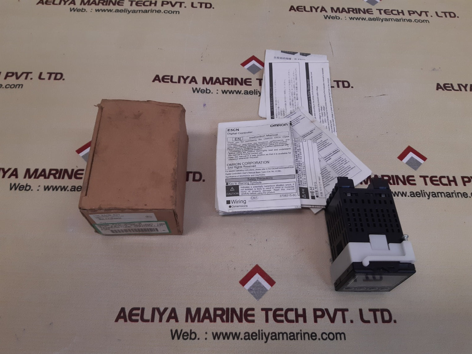 Omron e5cn-r2t temperature controller