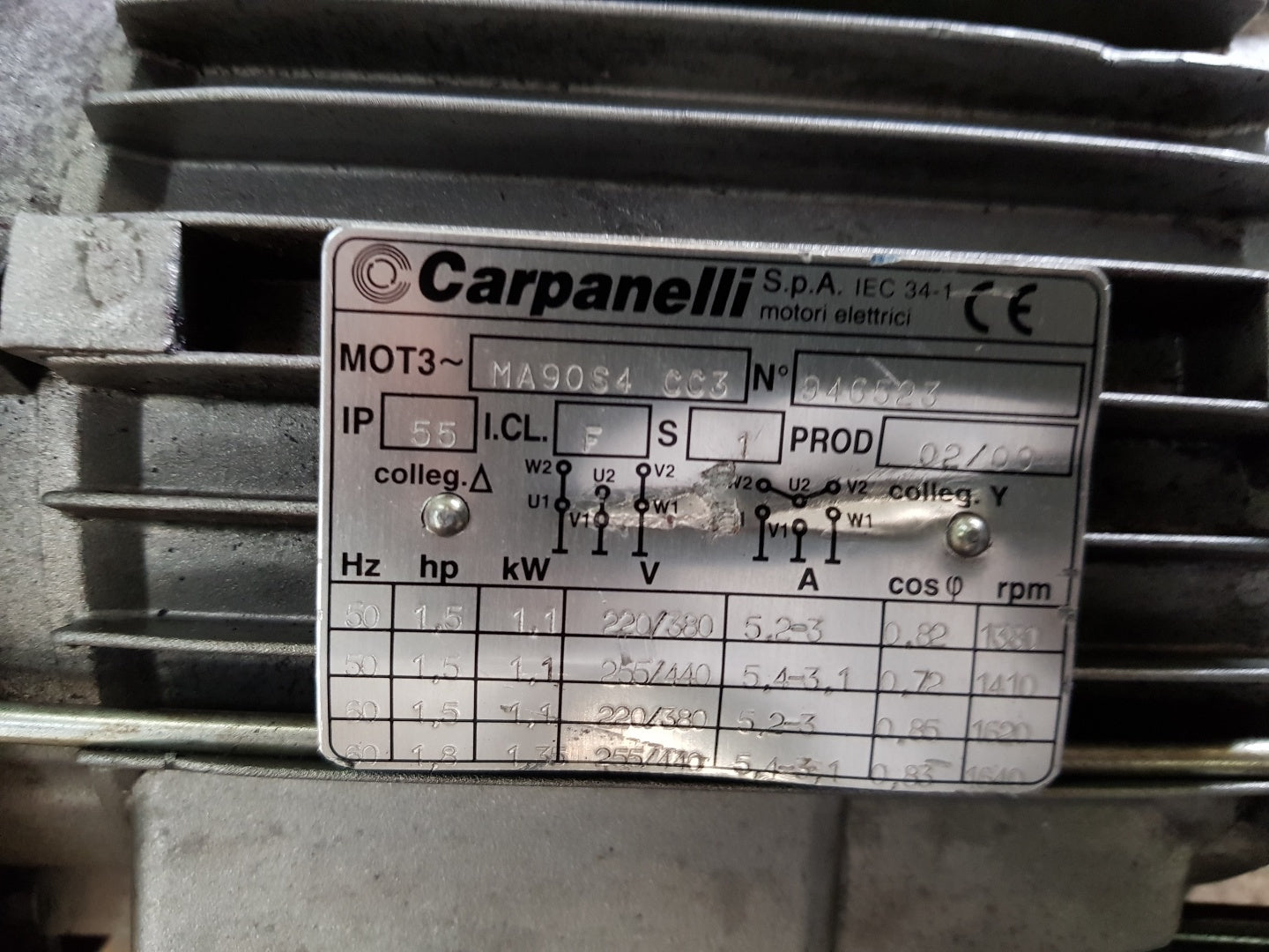 Carpanelli mot3~ma90s4 cc3 motor with bonfiglioli c212 f p90 gear box 