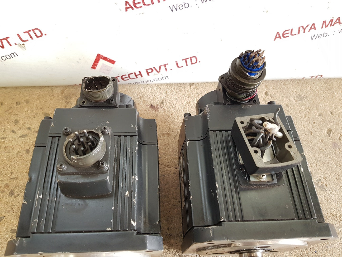 Mitsubishi hc-sfs102b ac servo motor