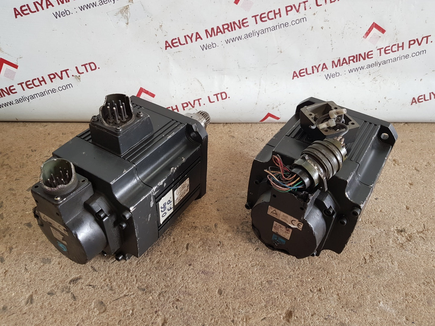 Mitsubishi hc-sfs102b ac servo motor