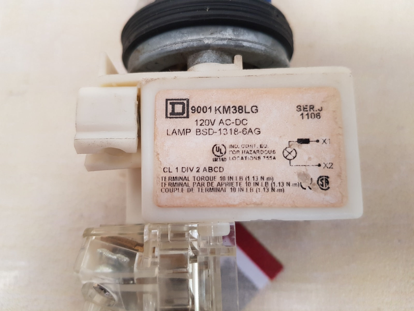 Square D 9001km38lg pilot light module