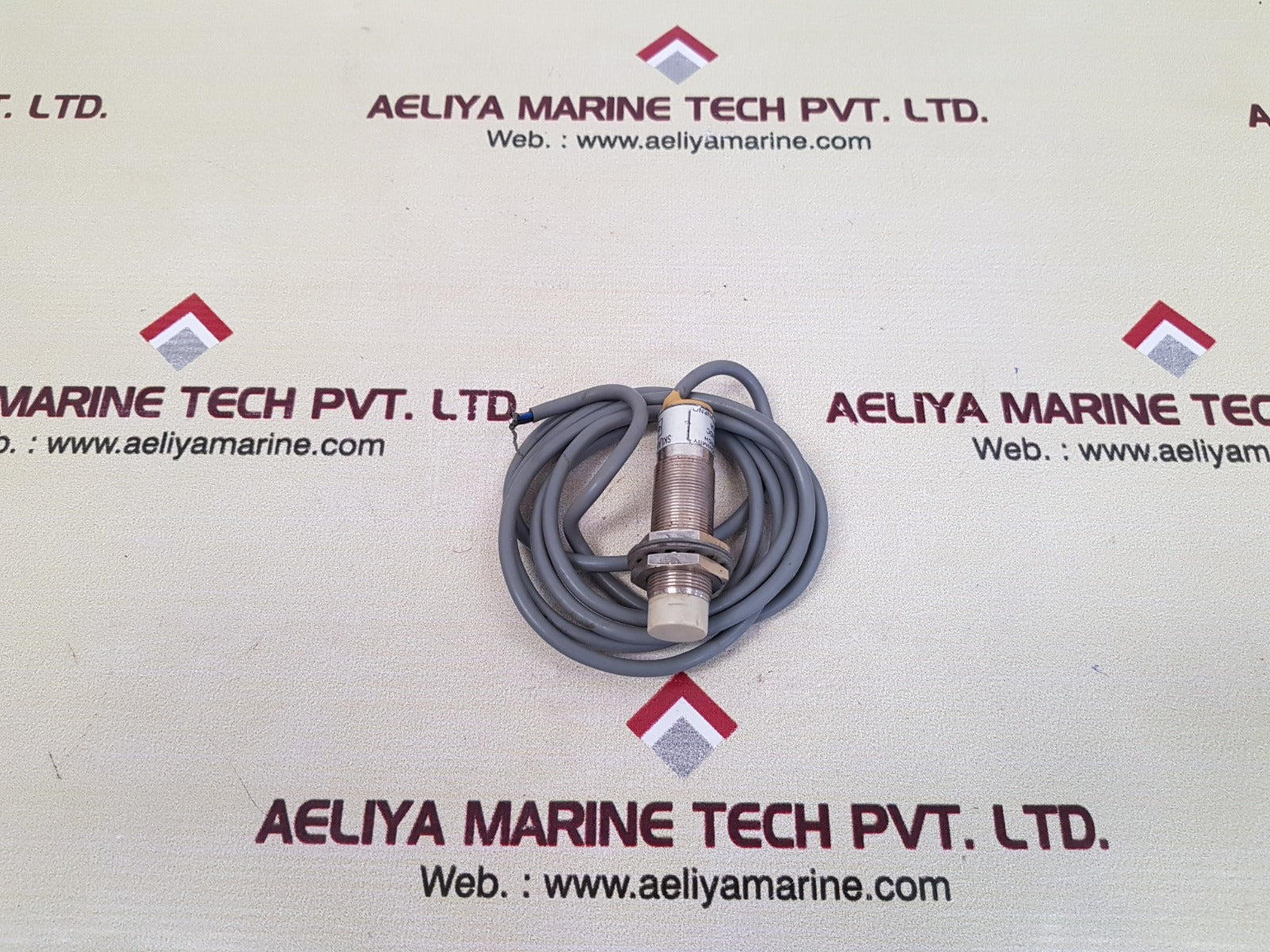 lm18pa proximity switch