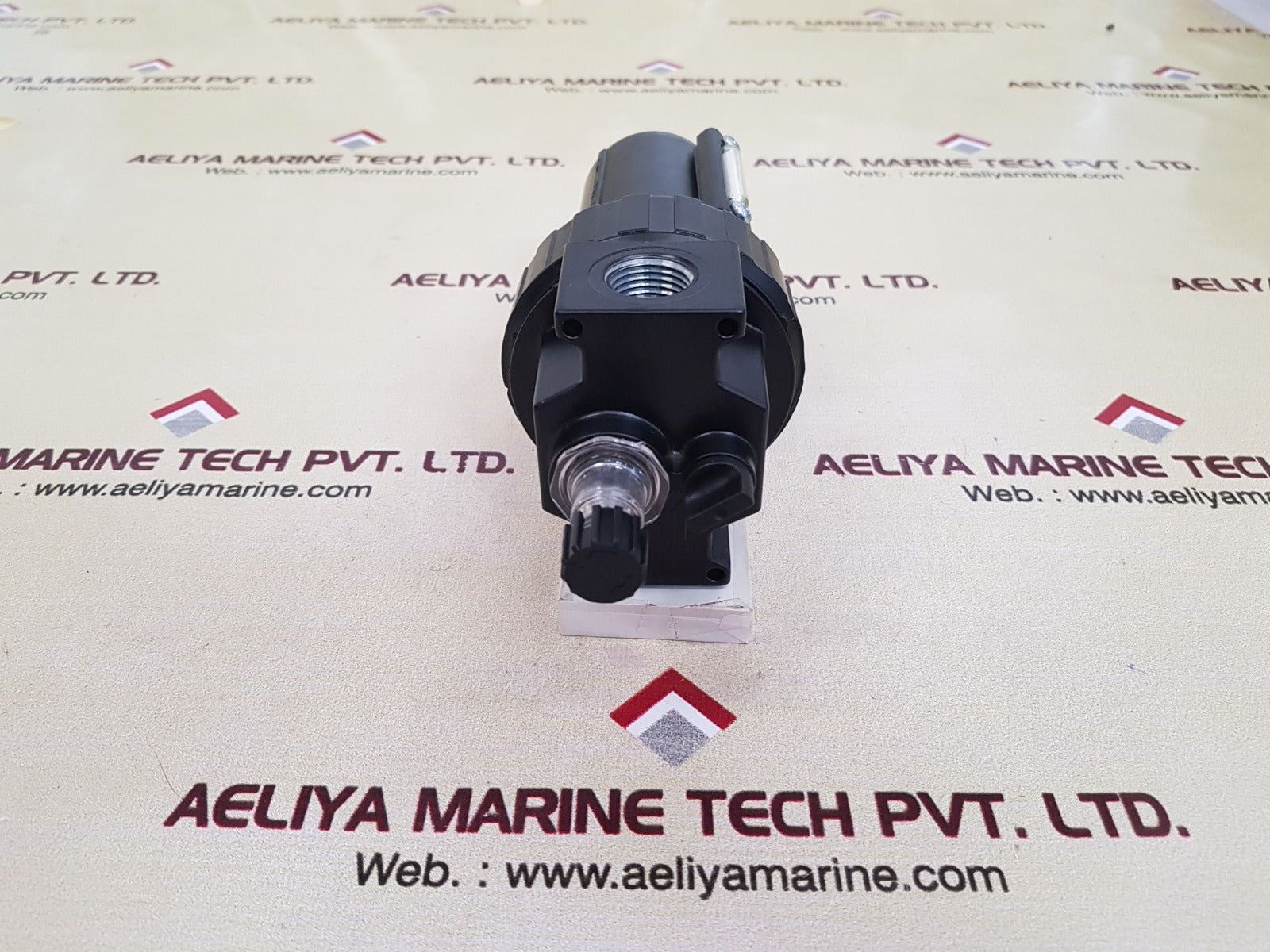 Parker 07l34be  1/2" pneumatic air filter regulator
