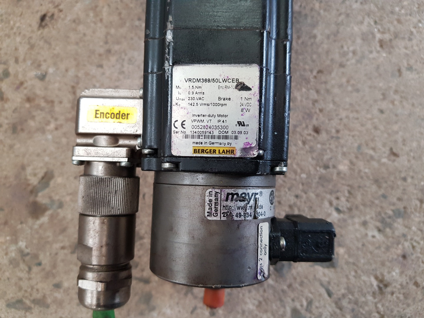 Relex kp40a-12/m2/ls/0p2/0p8s with berger vrdm368/50lwceb servo motor