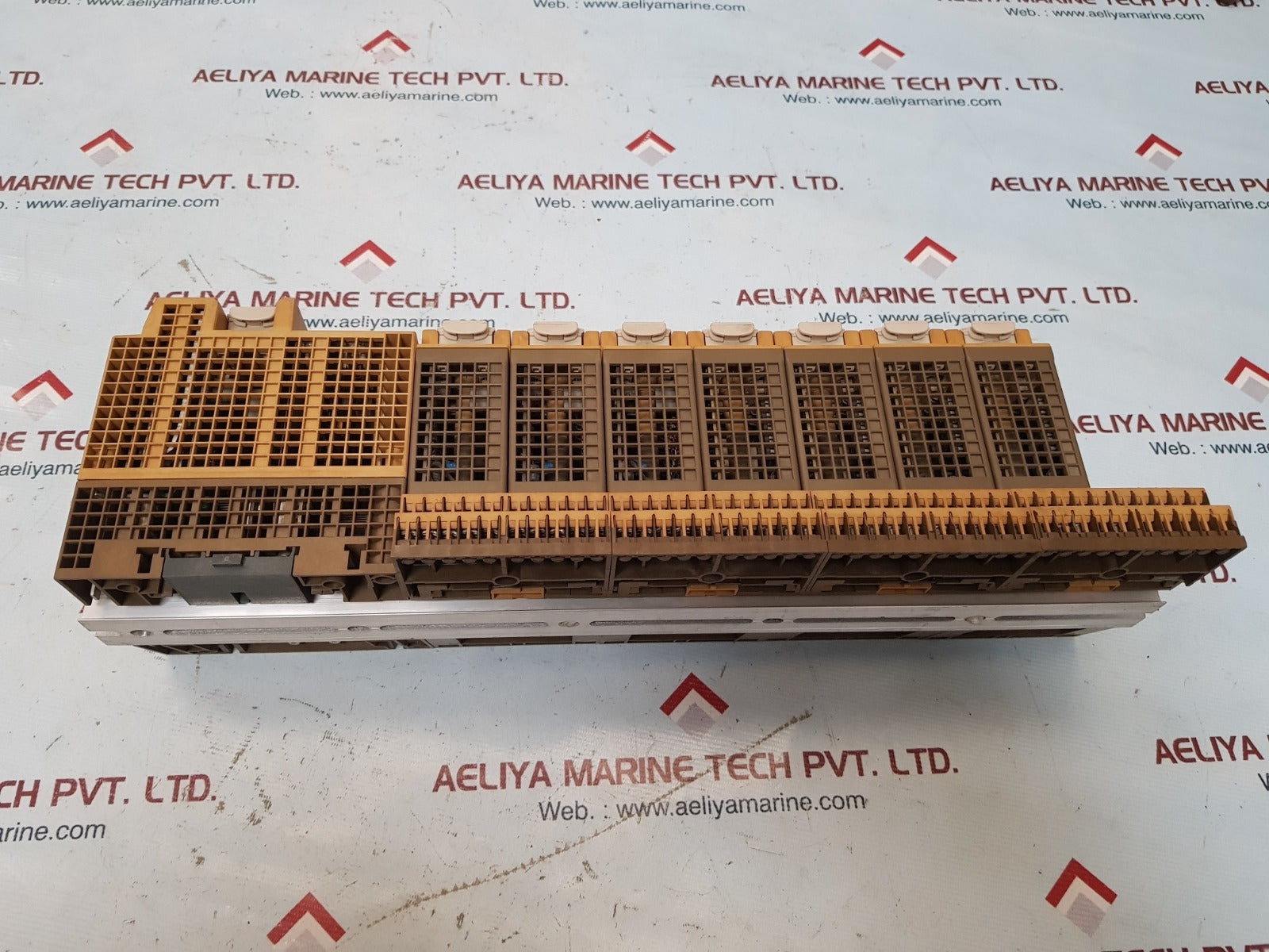 Siemens simatic s5-95u,6es5 482-8ma13,6es5 482-8ma12 module rack 
