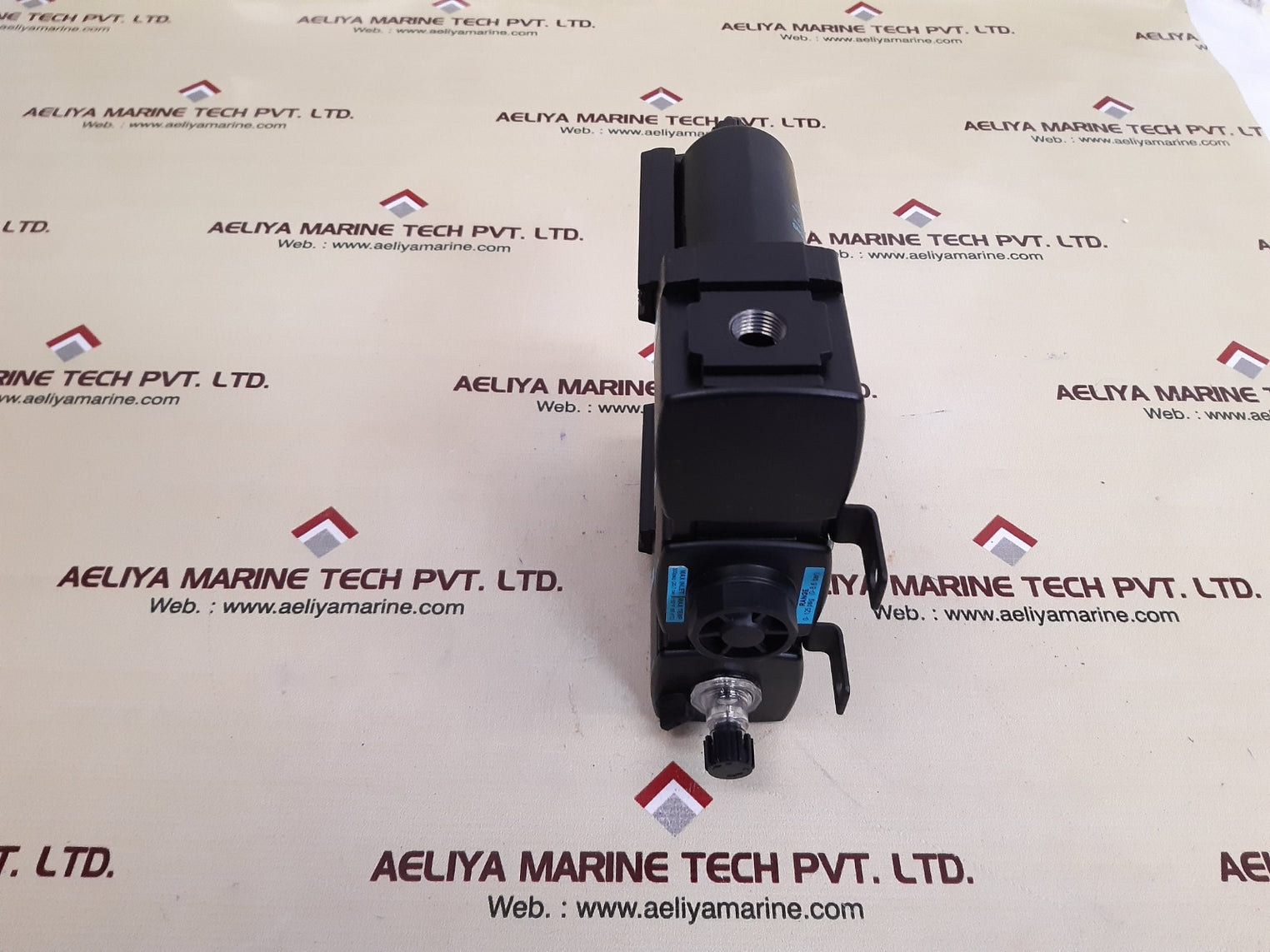 Wilkerson f18-03-sl00,r18-03-f000,l18-03-kl00 filter/regulator