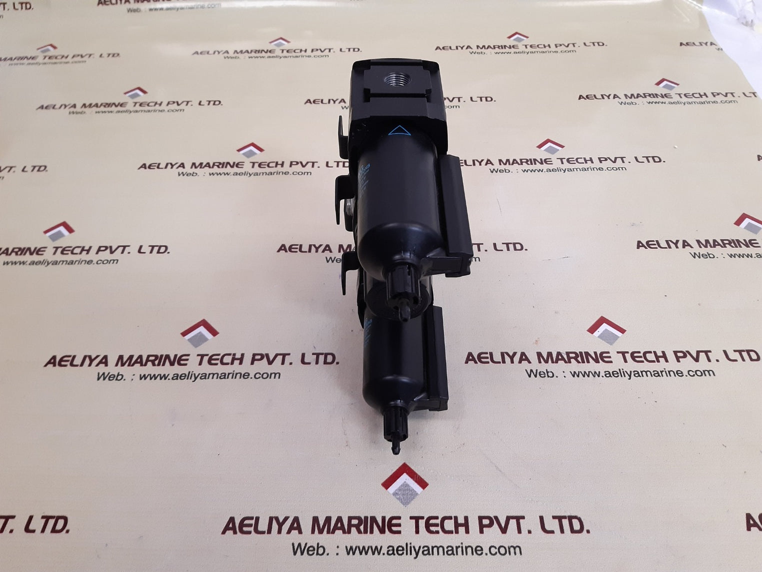 Wilkerson f18-03-sl00,r18-03-f000,l18-03-kl00 filter/regulator