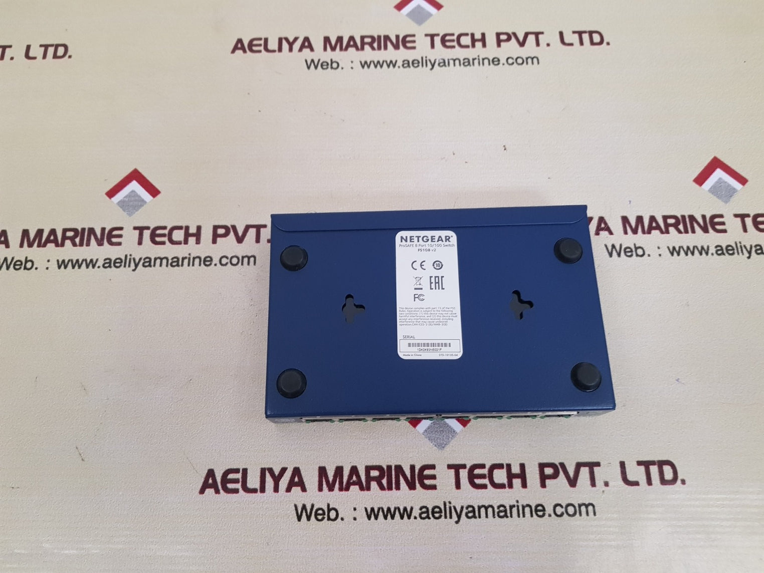 Netgear fs108 8 port 10/100 fast ethernet switch