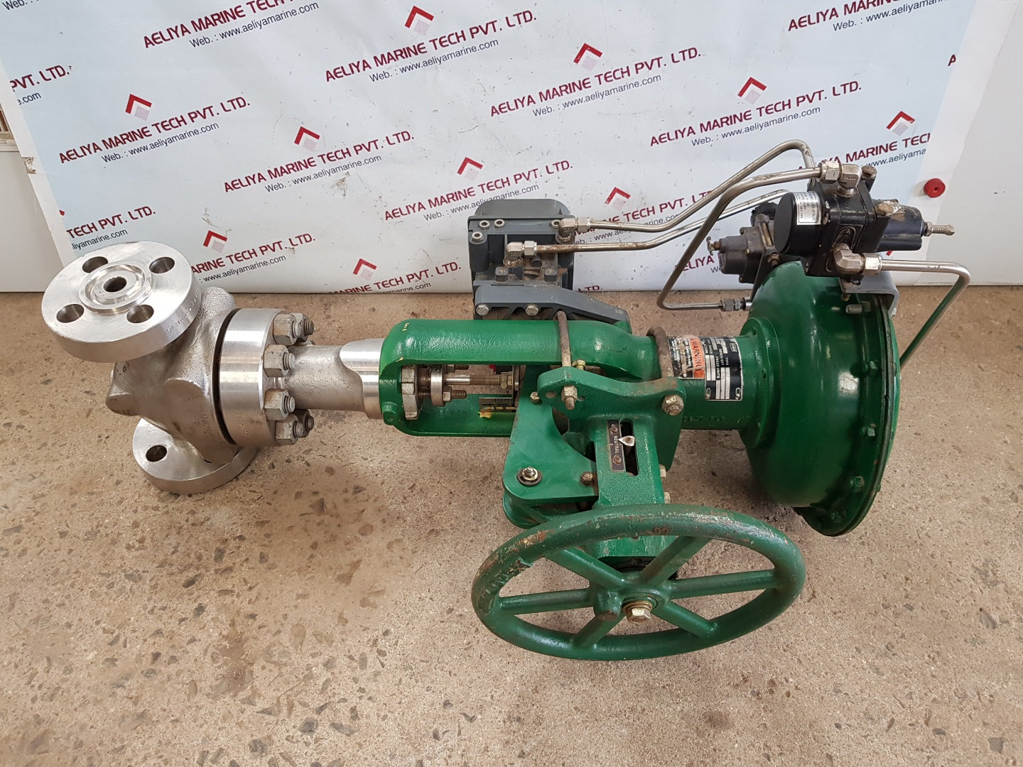 Fisher Hps Globe Valve With Fisher DVC6200 Valve Positioner IP66