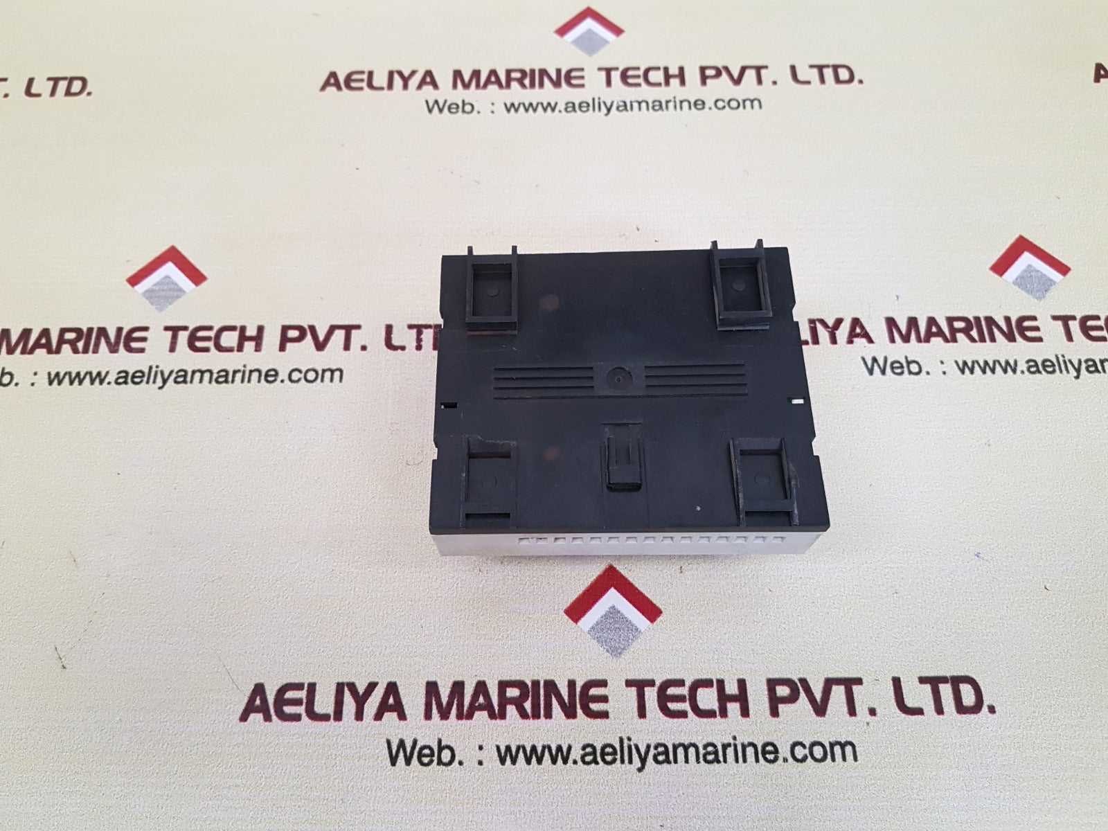 Eaton moeller series easy719-dc-rc plc module