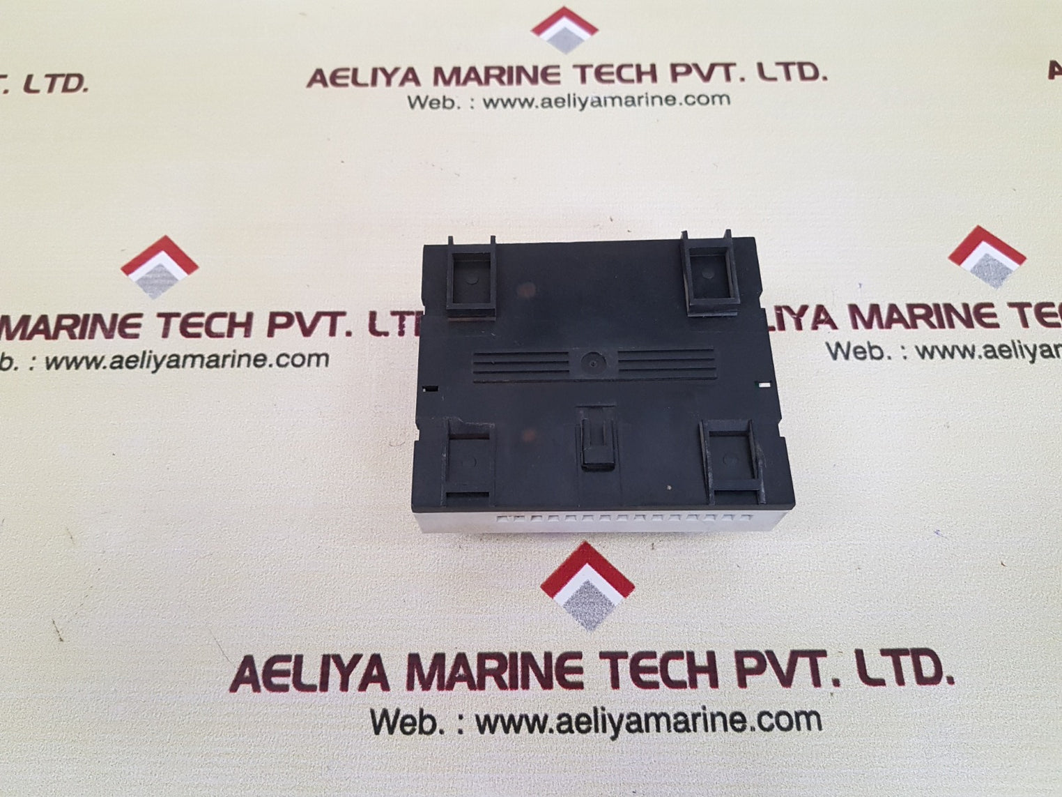 Eaton moeller series easy719-dc-rc plc module