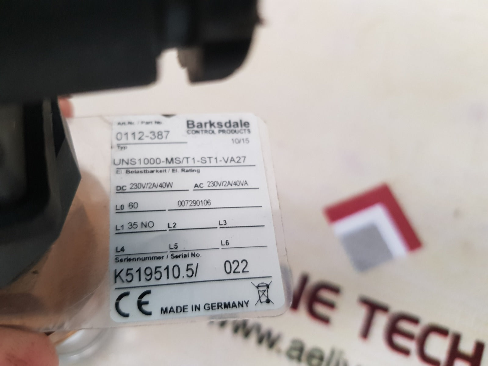 Barksdale uns1000-ms/t1-st1-va2 pressure level sensor 