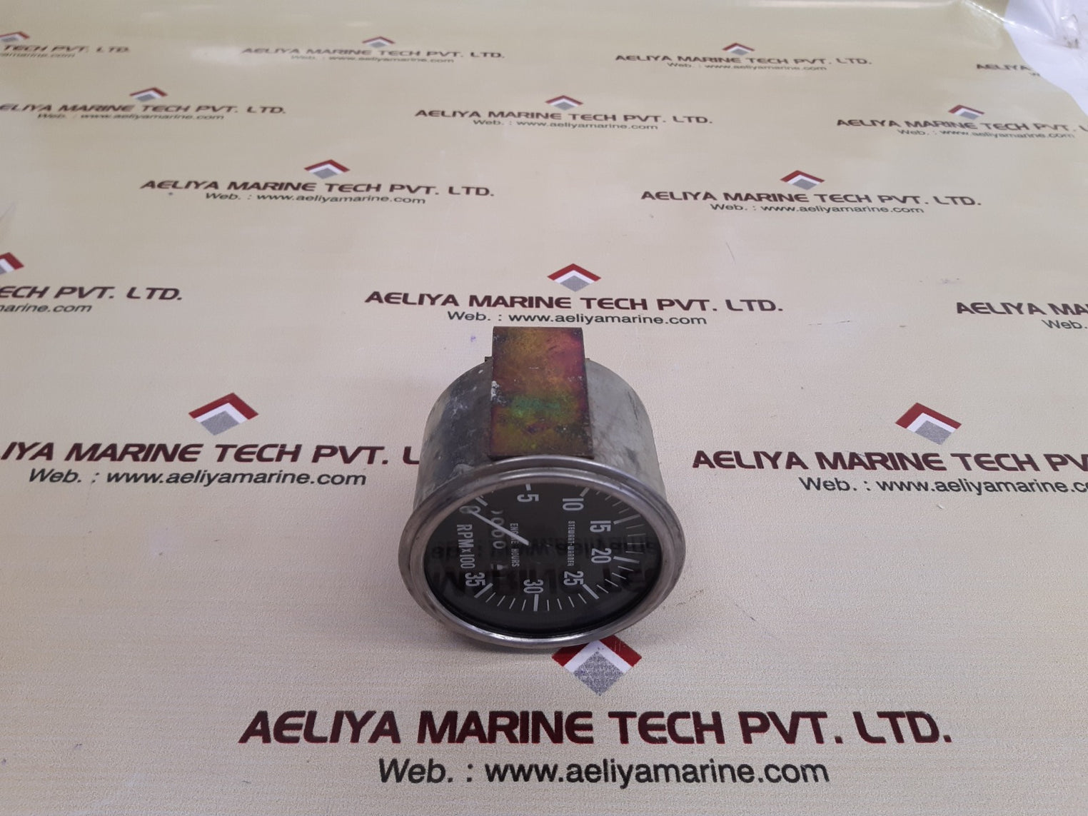 Stewart-warner 82688 tachometer