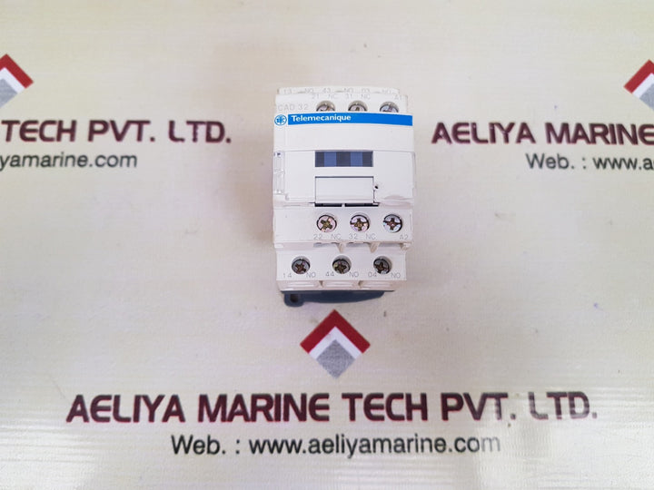 Telemecanique cad32f7 control relay